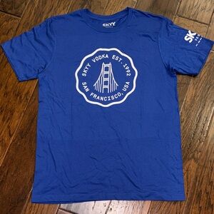 Skyy Vidka Blue San Francisco T-Shirt sz M NWOT super soft!